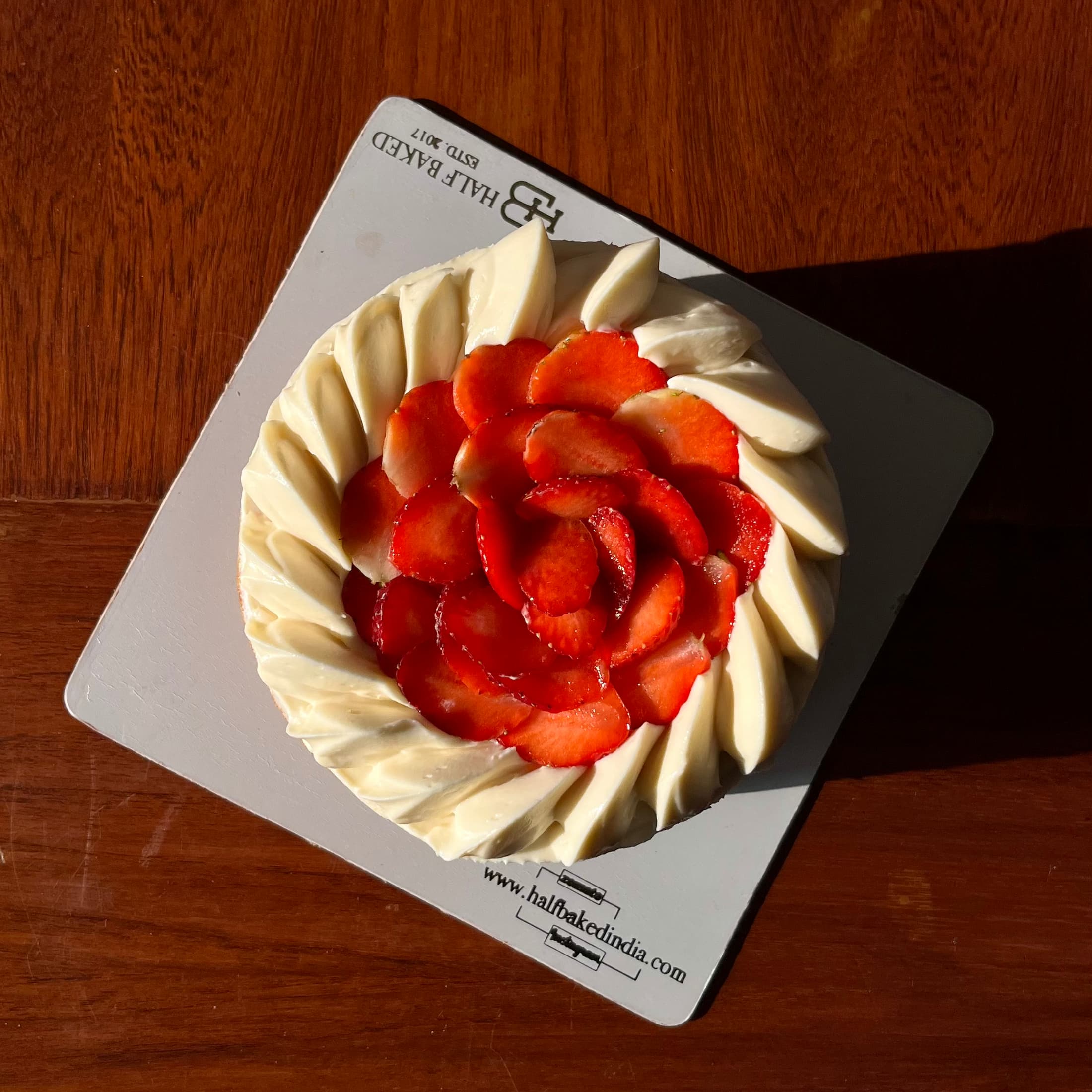 Fresh Strawberry Cake in Chandigarh